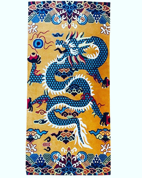 House of Nepal Nepalesischer Drache Teppich 90x190cm, handgeknüpft aus tibetischer Schafwolle, gelb mit blauem Drachenmuster.
