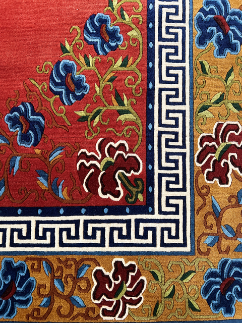 House of Nepal nepalesischer Mandala Teppich 183 x 274 cm aus tibetischer Schafwolle mit Blumenmuster in Rot, Blau und Burgund