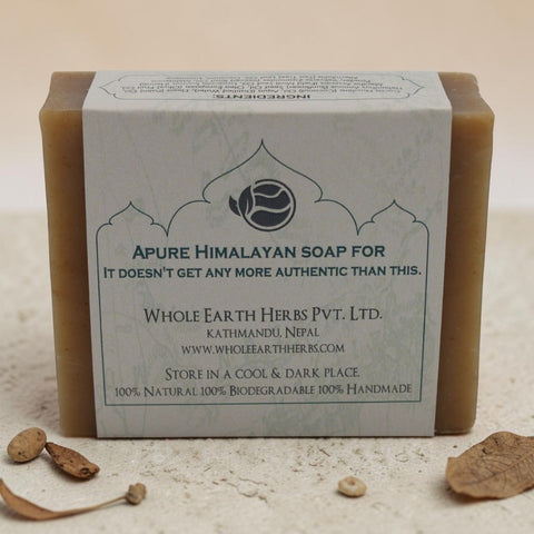 House of Nepal Minz Seife, eine natürliche, handgemachte Seife mit Minze und Henna, ideal für fettige Haut und als Shampoo.
