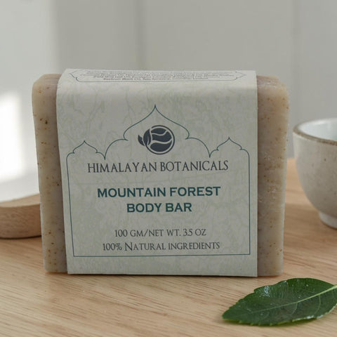 House of Nepal Mountain Forest Body Bar, eine Peelingseife mit Brennnessel und sechs ätherischen Ölen, 100g.