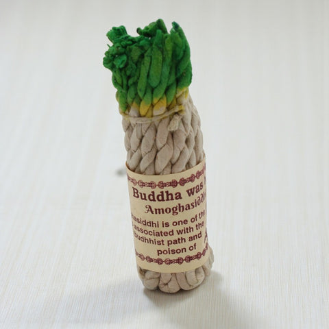House of Nepal Räucherseil Amoghasiddhi, naturfarbenes Seil mit grünen und gelben Fasern oben, 25 Stück, 9 cm lang