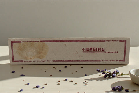 House of Nepal Räucherstäbchen Flora - Healing, handgefertigt aus Nepal, 15 Stück, 22 cm, 45 Min. Brenndauer