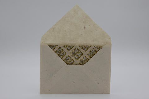 House of Nepal silberne Geschenkkarte aus handgefertigtem Lokta-Papier mit Muster